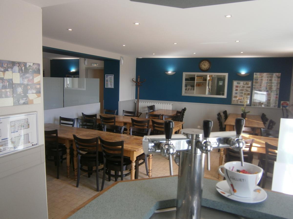 Hotel Restaurant De La Roche Les Sauvages  Buitenkant foto