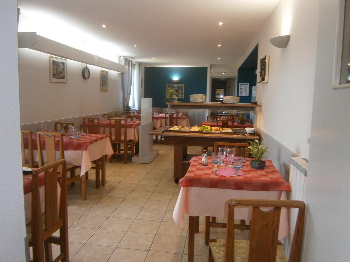 Hotel Restaurant De La Roche Les Sauvages  Buitenkant foto